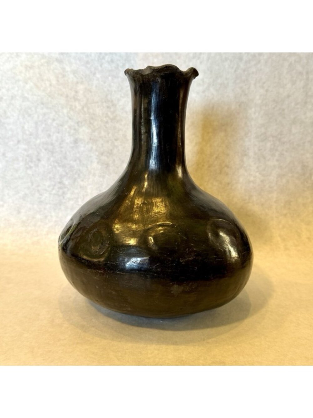 Doña Rosa Vase Oaxaca Folk Art Black Pottery Blackware Early Work 9" Ruffled - Picture 4 of 16